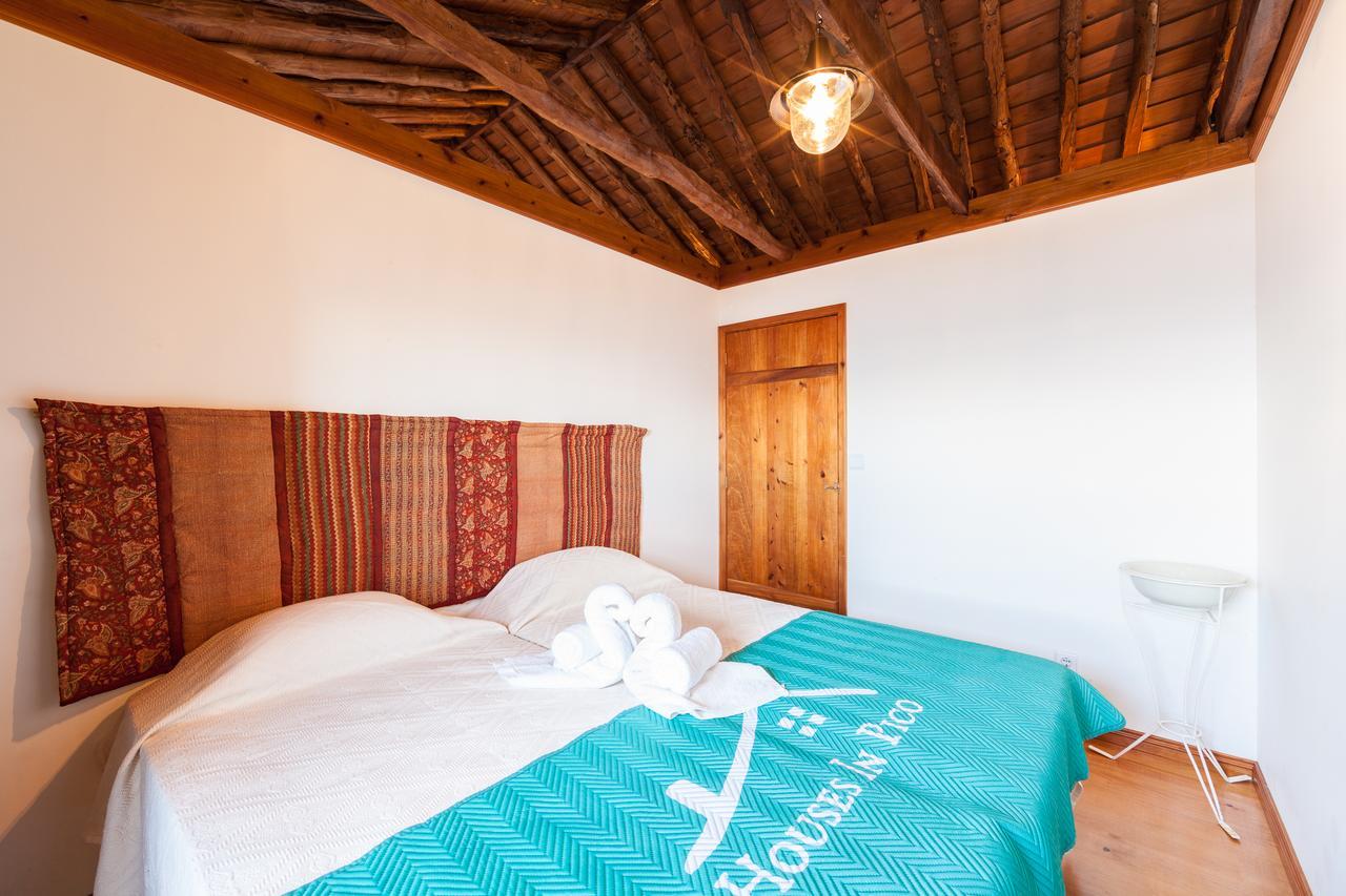 Adega Lopes Villa Santo Amaro  Buitenkant foto