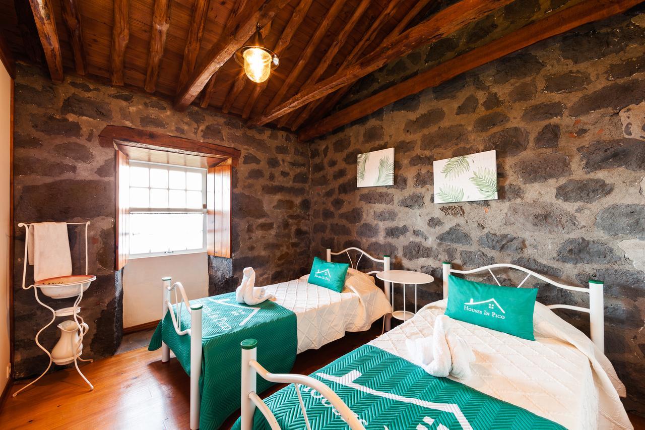 Adega Lopes Villa Santo Amaro  Buitenkant foto