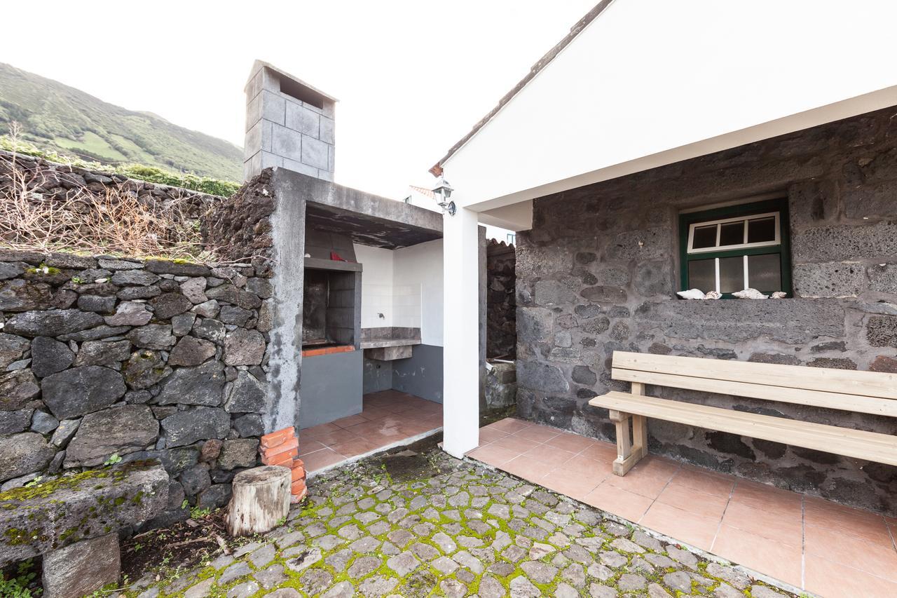Adega Lopes Villa Santo Amaro  Buitenkant foto