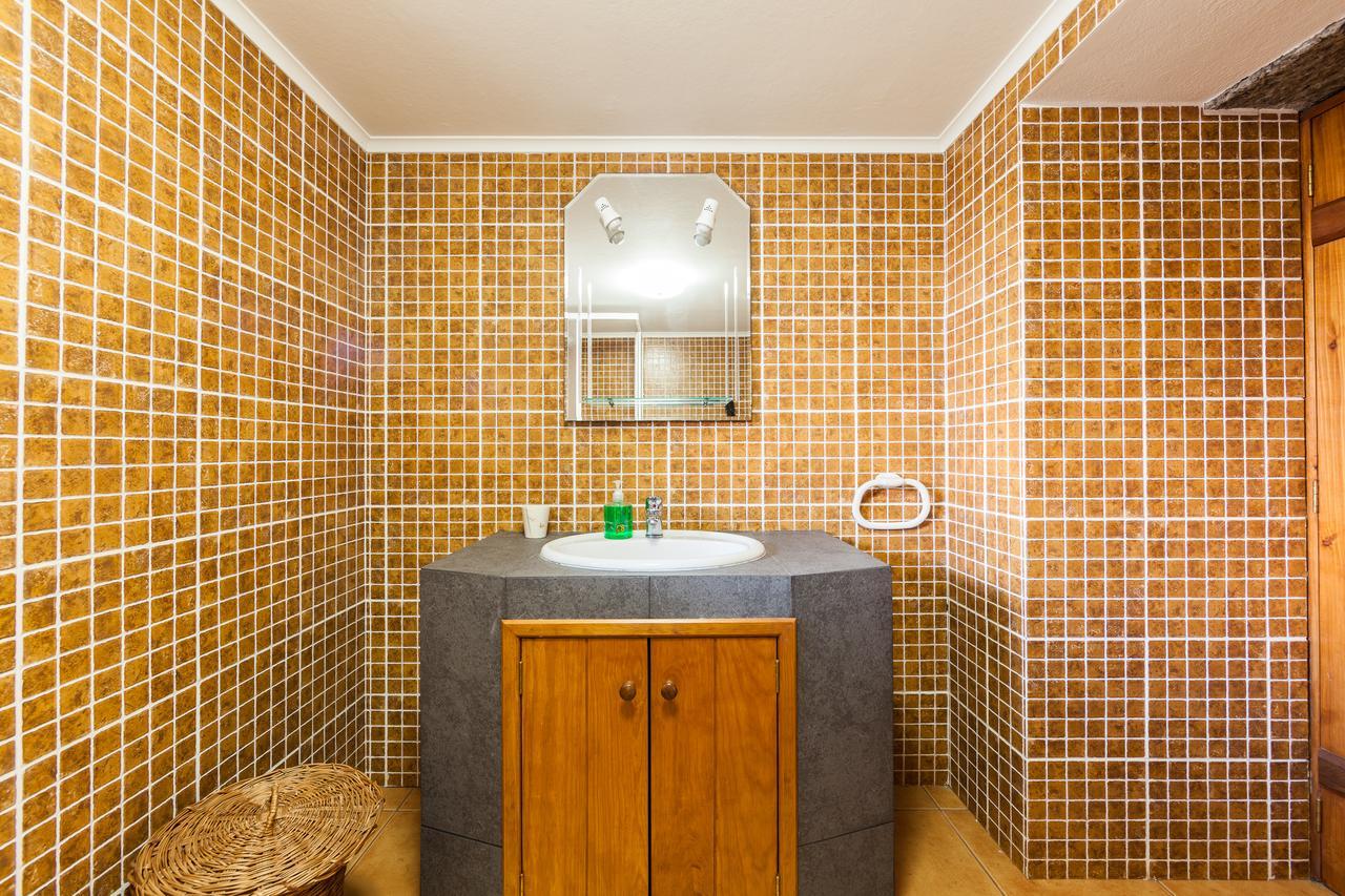 Adega Lopes Villa Santo Amaro  Buitenkant foto
